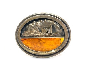 Vintage Sterling Silver &amp Amber Brooch w Castle Scene