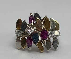 14K Gold Ring w Gemstones