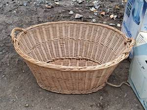 lot 362 image: Wicker Basket