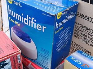 lot 346 image: Sunmark Cool Mist Humidifier 644-803 (in original packaging)