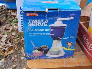 lot 343 image: Back To Basics Ice Cream Mixer (in original packaging)
