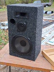 lot 354 image: 125 Watts 8-ohm Linear Phase Studio Monitor Speaker 8812 (in original packaging) - 12 Polymer Woofer, 5 Polymer Midrange, 4 Tweeter, 38 Htz Tuned Port