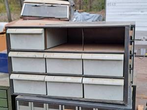 lot 432 image: Storage Cabinet