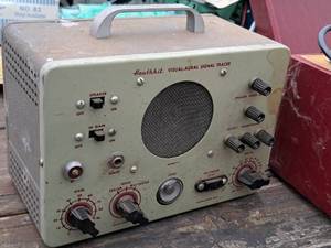 lot 400 image: Zenith Heathkit Visual-Aural Signal Tracer