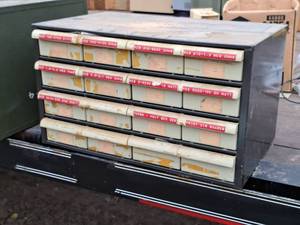 lot 436 image: Parts Storage Cabinet 16-bin