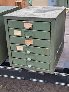 lot 437 image: Metal Parts Storage Cabinet 6-drawer