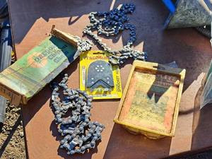 lot 336 image: Chainsaw Accessories - Saw Chain, Sprocket Nose Kit, Oregon Chipper Chain, 14 Loop Chain