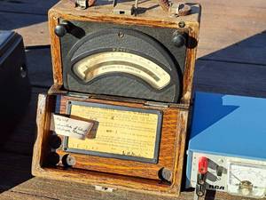 lot 462 image: Vintage Weston DC Ammeter 45