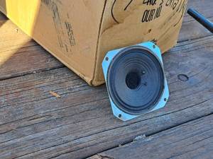 lot 469 image: Lot of (26) Vintage 3-12 Stereo Speakers