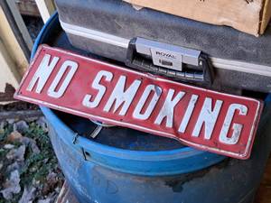 lot 562 image: No Smoking Sign