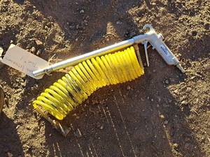lot 568 image: Air Hose and Guardair 75XT 15 Wand