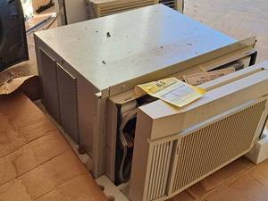 lot 575 image: Sears Kenmore AC Unit 106.973127 (New, Never Used)