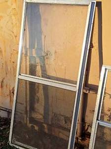 lot 584 image: Lot of (1) Storm Window
