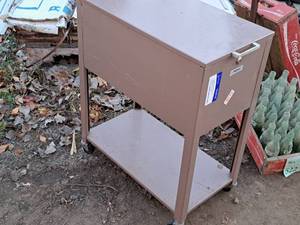 lot 523 image: Metal Rolling Storage Cabinet