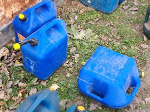 lot 589 image: Lot of (3) Kerosene Fuel Cans