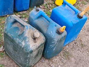 lot 590 image: Lot of (3) Kerosene Fuel Cans