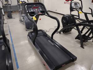 lot 5 image: Star Trac 9-3563-MUSAP3 Treadmill, ...