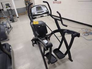 lot 7 image: Cybex Arc Trainer Elliptical Machin...