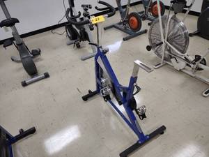 lot 28 image: Body Cycle Avenger Spin Bike, Works...