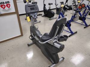 lot 31 image: Life Fitness 95Ri Recumbent Bike, W...