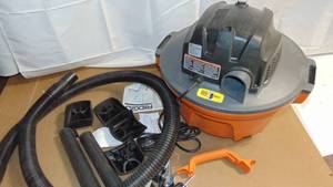 lot 71 image: RIDGID 6 Gallon 3.5 Peak HP NXT WetDry Shop Vacuum with Filter, Locking Hose