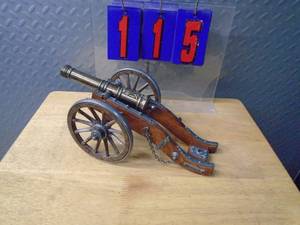 Approx. 10-12 decorative cannon. As shown.