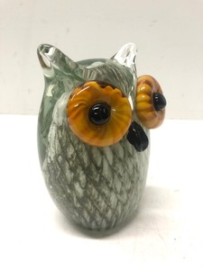 lot 48 image: MURANO Glass Owl