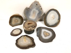 lot 15 image: Group of 7 Larger Agate Slices & Chunks #5