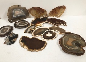 lot 16 image: Large Group of Larger Size Agate Slices #6