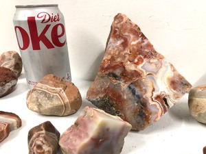 lot 19 image: Large Group of Assorted Agates etc #9