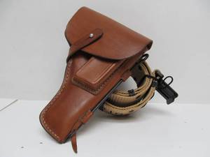 lot 105 image: US Marked Military Gun Belt & Leather Pistol Holster