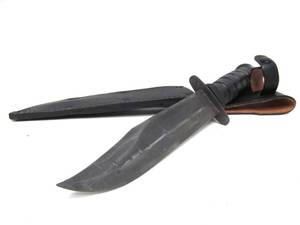 lot 106 image: Military Style US Ontario Fighting Knife wSheath