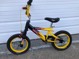 lot 211 image: Kids Size TONKA Super 14 Bike