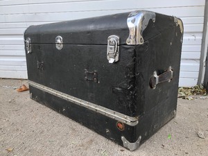 lot 220 image: Very Cool Vintage WAHL Trunk Company Model A or Model T Trunk
