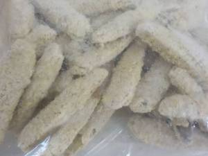 B 4 lb. Frozen Bag Freds Garlic and Onion Flavored Breaded Pickle Spears