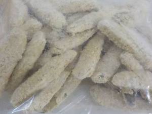 B 4 lb. Frozen Bag Freds Garlic and Onion Flavored Breaded Pickle Spears