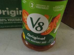 6 - 46 oz V8 Original Vegetable Juice best date 112023