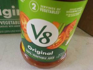 6 - 46 oz V8 Original Vegetable Juice best date 112023