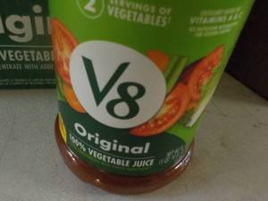 6 - 46 oz V8 Original Vegetable Juice best date 112023