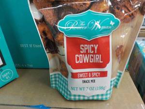 8 x 7 oz The Pioneer Women Spicy Cowgirl Snack Mix best date 092023