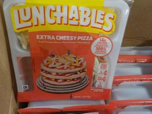 16 Lunchables Extra Cheese Pizza 4.2 oz pkgs best date 092023