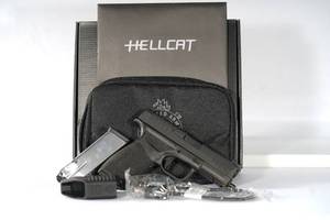 lot 52 image: Hellcat Pro - 9mm - 3.7 inch Barrel Black OSP
