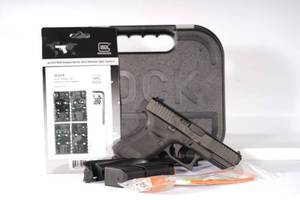 lot 65 image: 9mm GLOCK 19 GEN5 15RD 3 MAGS MOS FS