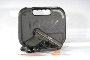 lot 71 image: .22LR Glock 44