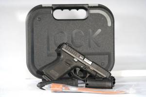 lot 72 image: .22LR Glock 44 10rd