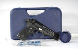 lot 88 image: 9mm BERETTA 92FS 4.9 BL 2-10RD ITLY