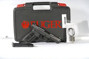 lot 93 image: Ruger 57 SA Pst 5.7 blk 20 round Used  5.7 X 28