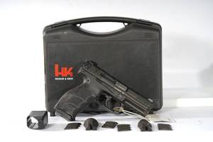 lot 98 image: 9mm HK VP9 3 17rd mags NS