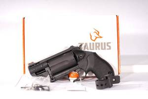 lot 102 image: .45 Taurus The Judge