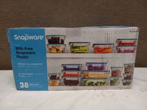 lot 25 image: NEW SNAPWARE 38 PIECE PLASTIC FOOD STORAGE SET